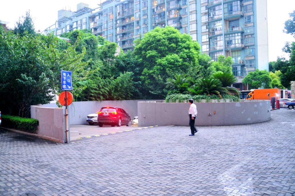 I Shangju Service Apartment Sanghaj Kültér fotó